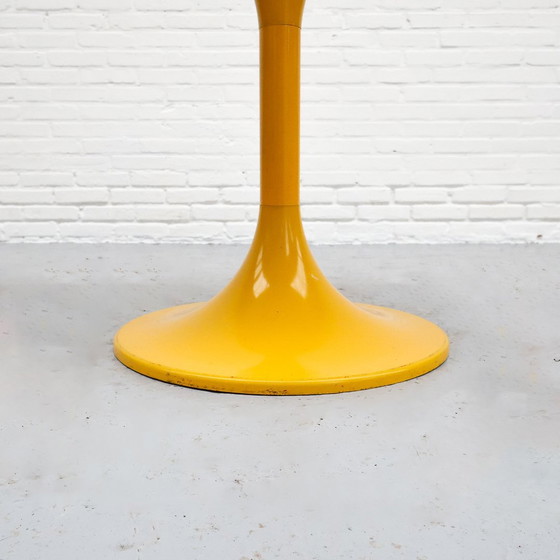 Image 1 of Space Age Gele Tafel '70S