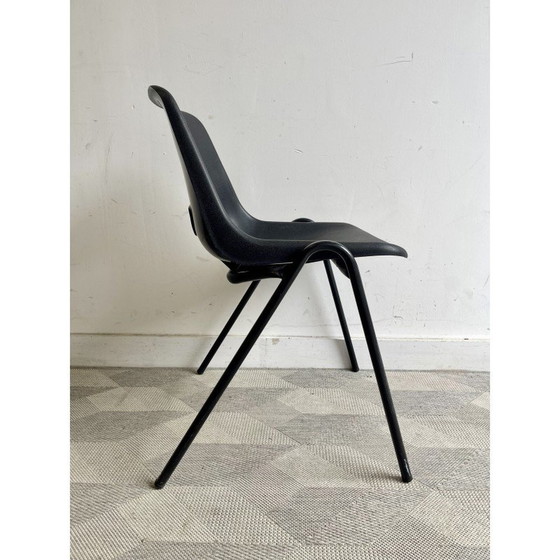 Image 1 of Vintage zwarte stapelbare schoolstoel voor K.M Meubels