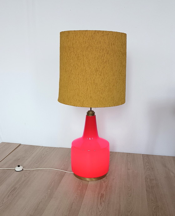 Image 1 of Doria Grote vloerlamp van rood glas