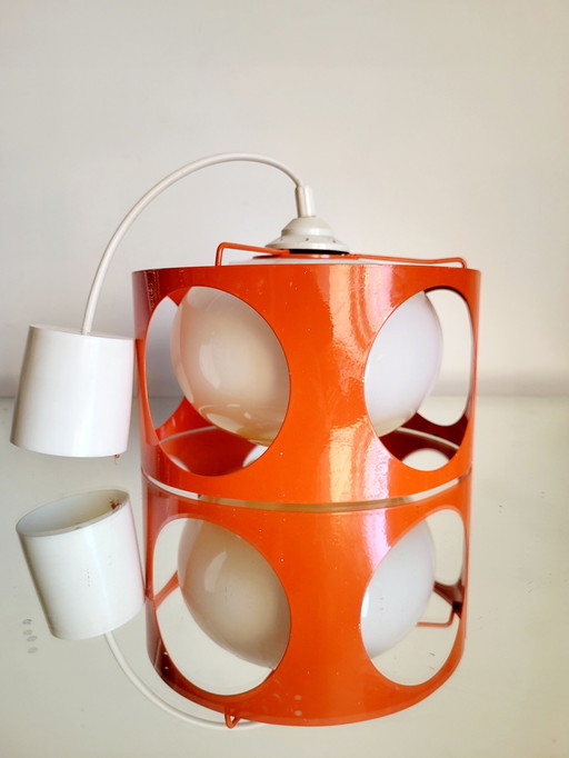 Space Age Hanglamp, Oranje Metaal, Opaline Glazen Bol, Jaren 1960-1970