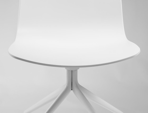 Image 1 of Hay About a Chair AAC 10 van Hee Welling White 2.0