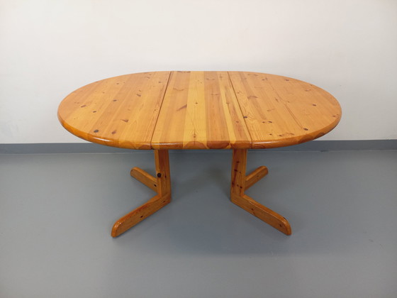 Image 1 of Vintage 60s 70s ronde grenen eettafel met verlengstukken