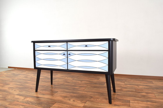 Image 1 of Mid Century Op-Art. Handgeschilderd Duits dressoir, 1960S.