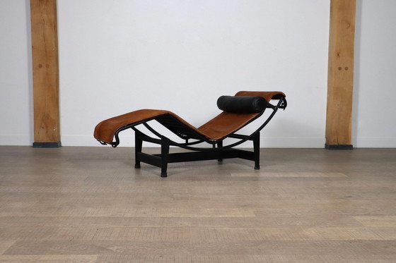 Image 1 of Cassina Lc4 Chaise Longue In Bruin Ponysleer Door Le Corbusier, Charlotte Perriand