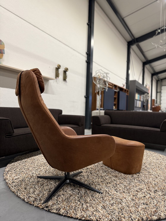 Image 1 of Pode Spot Two Draai Fauteuil Met Poef & Hoofdkussen Danza Leer