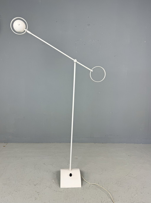 Minimalistische balans vloerlamp jaren ‘80