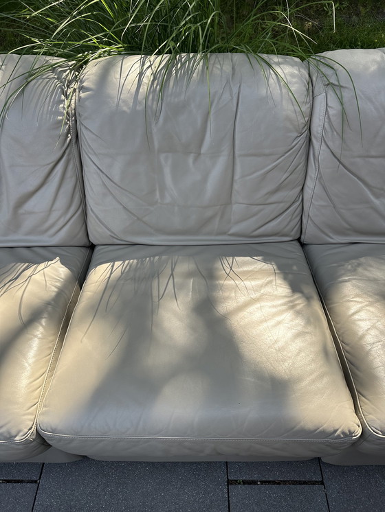 Image 1 of Vintage element couch