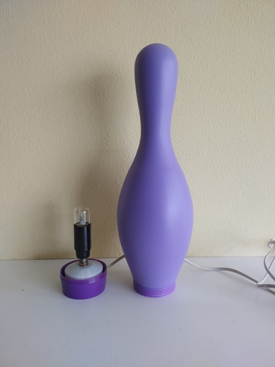 Image 1 of Knock-Off Bowling Pin Lamp – Josh Owen – Bozart –  Paars