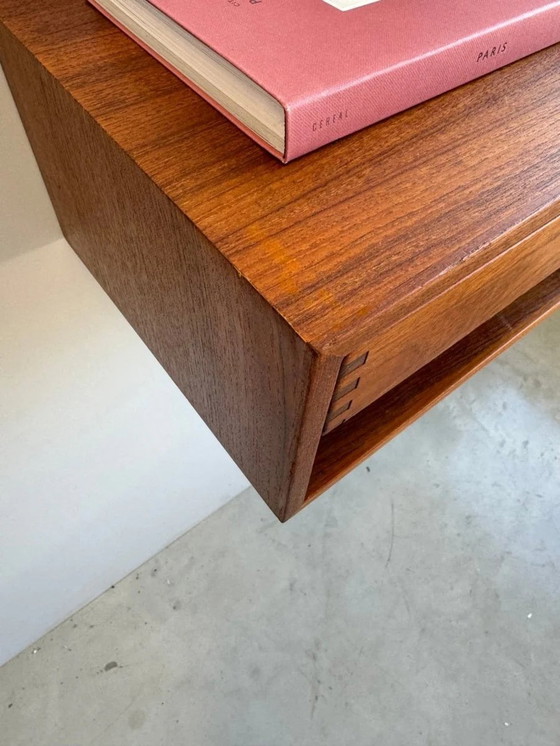 Image 1 of Vintage Wandkastje Kai Kristiansen Teak