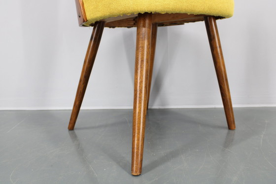 Image 1 of 1960S Antonin Suman Set van Vier Gerestaureerde Eetkamerstoelen In Walnoot Afwerking