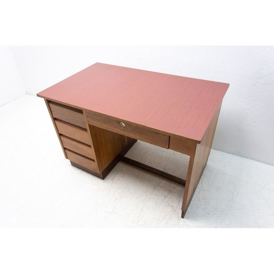 Image 1 of Vintage notenhouten en formica bureau, Tsjechië 1960