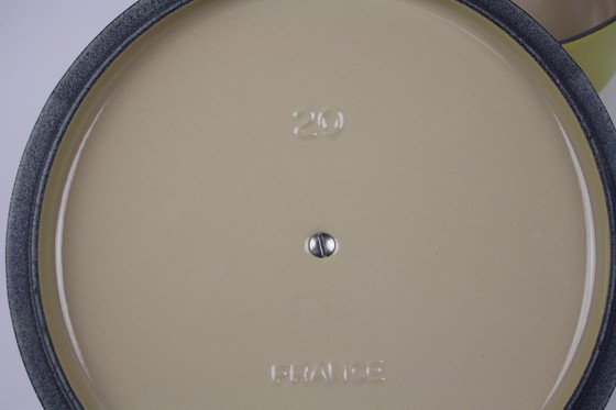 Image 1 of Gele Le Creuset braadpan