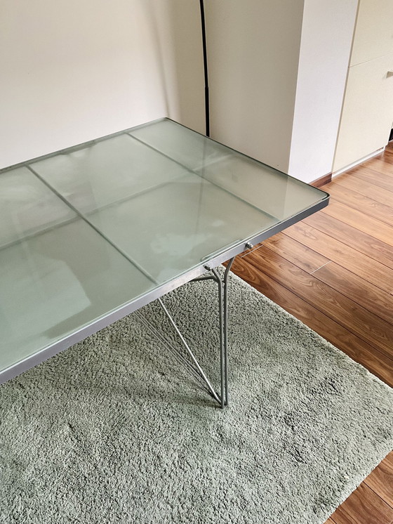 Image 1 of Vintage glazen industriële tafel