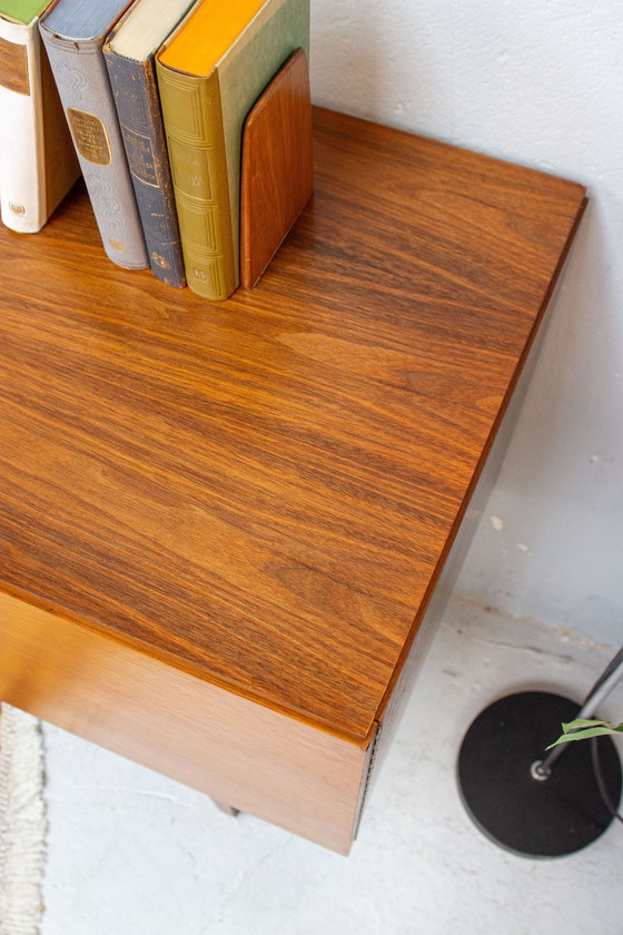 Image 1 of Vintage dressoir