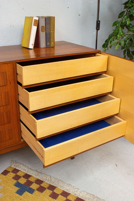 Image 1 of Vintage dressoir