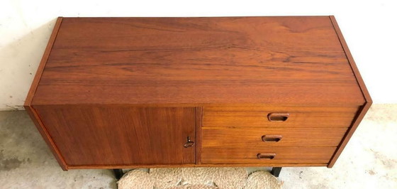 Image 1 of Vintage Deens lowboard, dressoir, jaren 60
