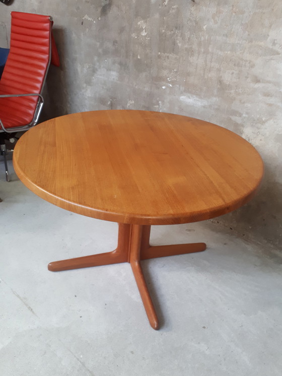 Image 1 of Vintage ronde deense tafel