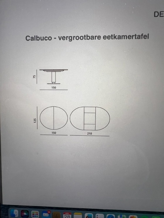 Image 1 of Leolux Calbuco tafel