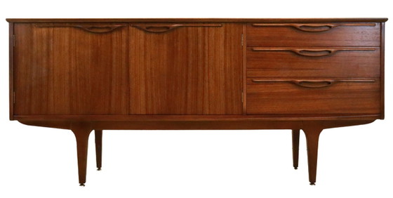 Image 1 of Jentique sideboard 'Tregynon' | 167.7 cm