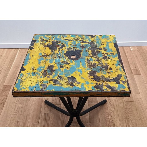 Vintage industriële metalen kolomtafel