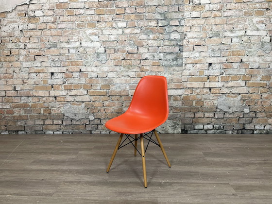 Image 1 of 6X Vitra Dsw Oranje