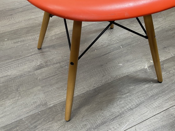 Image 1 of 6X Vitra Dsw Oranje