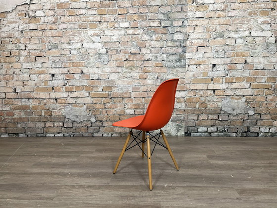 Image 1 of 6X Vitra Dsw Oranje