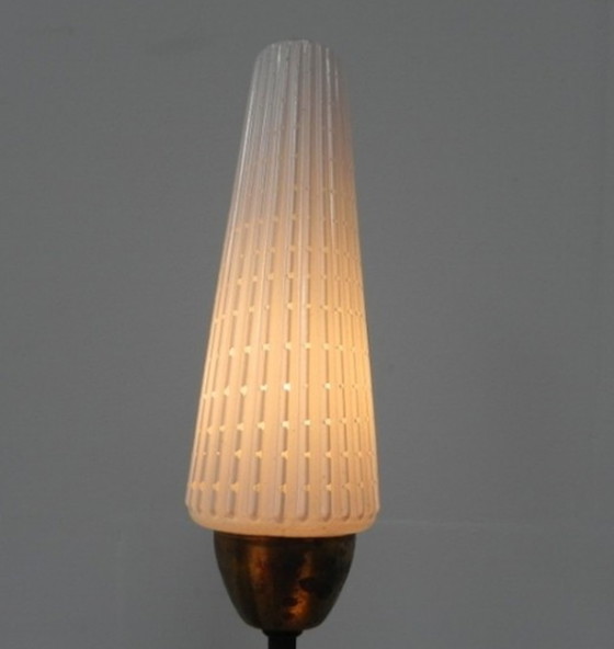 Image 1 of Vloerlamp met 3 glazen kappen