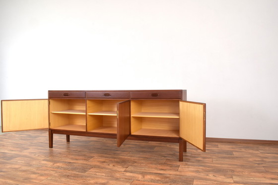 Image 1 of Mid Century Deens teakhouten dressoir, 1960S.