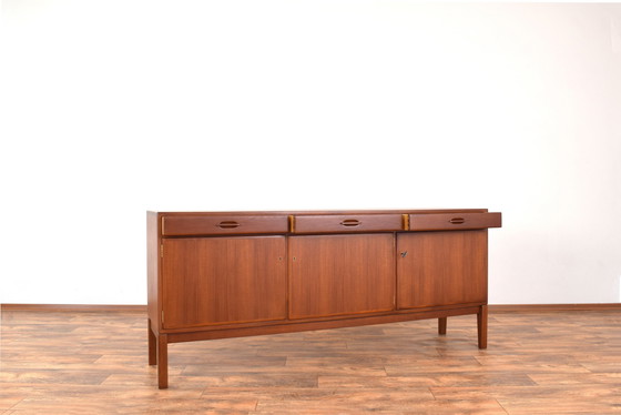 Image 1 of Mid Century Deens teakhouten dressoir, 1960S.