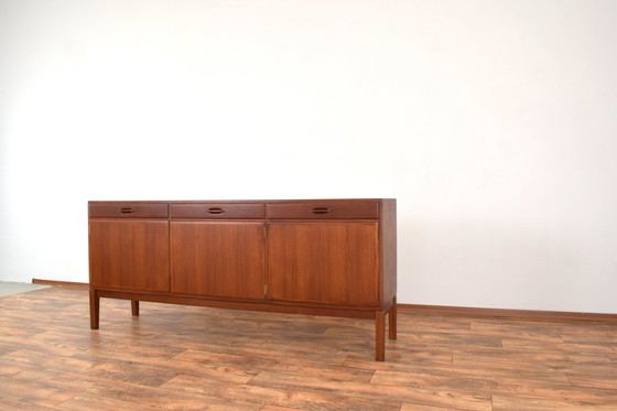 Image 1 of Mid Century Deens teakhouten dressoir, 1960S.