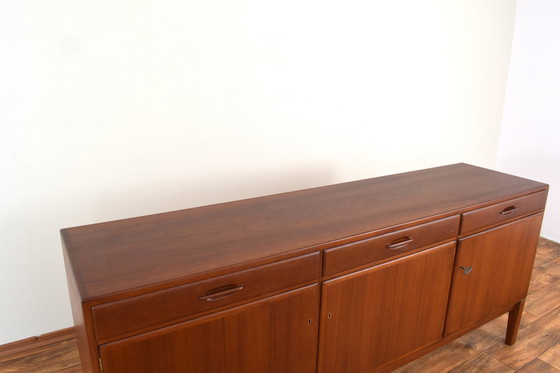 Image 1 of Mid Century Deens teakhouten dressoir, 1960S.