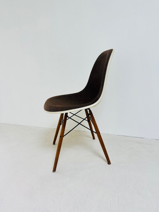 Herman Miller Eames Vitra Kuipstoel