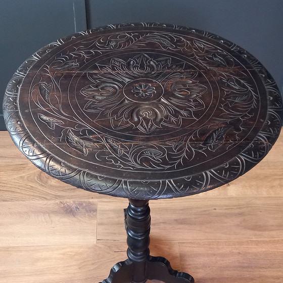 Image 1 of Engelse 18E Eeuwse Wijntafel