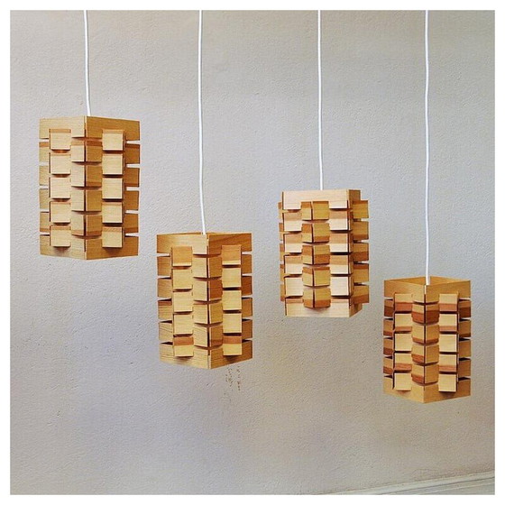 Image 1 of Paar vintage 7716 hanglampen in grenenhout van Høvik Lys, Noorwegen 1970