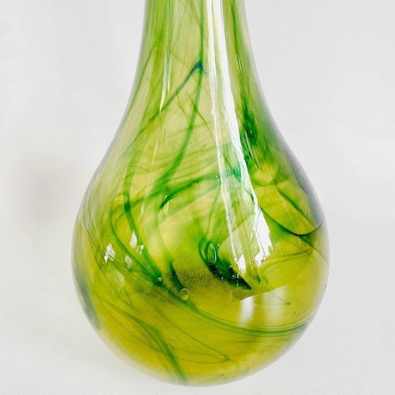 Image 1 of Vintage hoge handgeblazen glazen vaas groen Murano