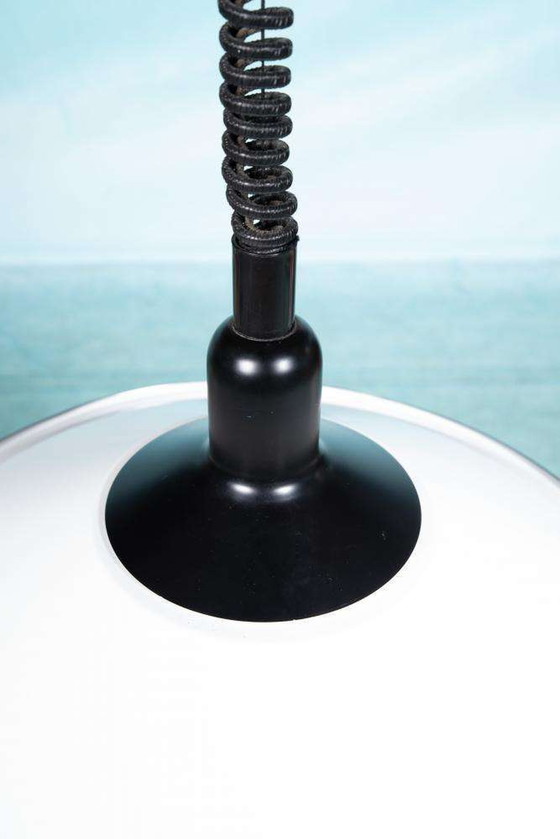 Image 1 of Zweeds minimalistische hanglamp jaren 70, vintage treklamp