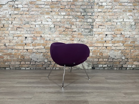 Image 1 of Artifort Pinq Lounge paars fauteuil