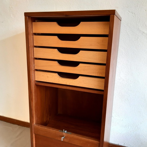 Image 1 of Vintage Deense  archiefkast van teak fineer