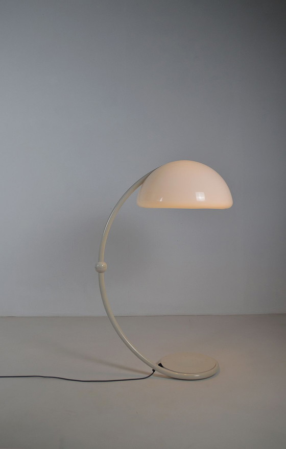 Image 1 of Serpente vloerlamp ontworpen door Elio Martinelli voor Martinelli Luce, jaren 60