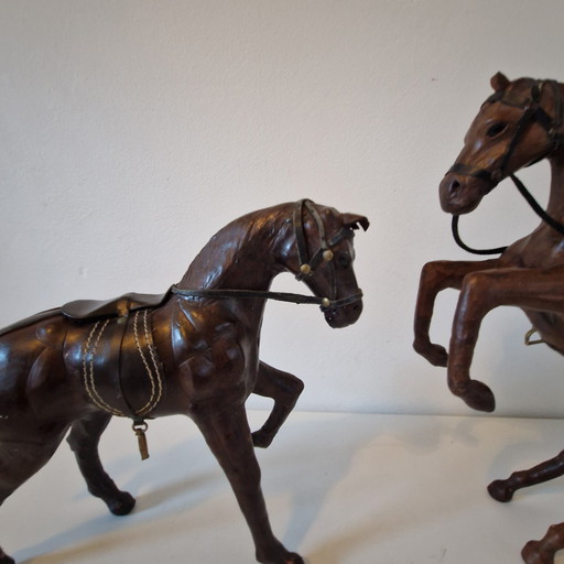 Set 2 Vintage Leren Paarden Beelden