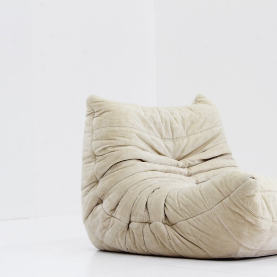 Image 1 of Originele Vintage Togo Ligne Roset fauteuil beige stof