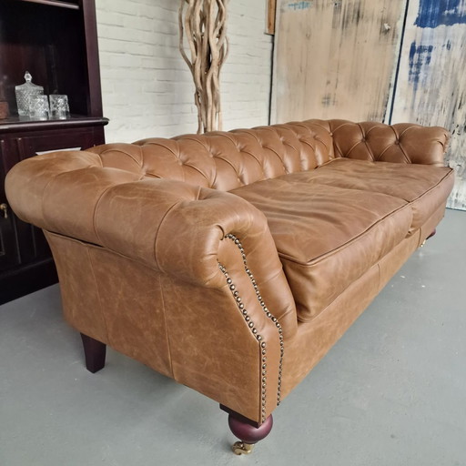 Ingleton 3-Zits Classic Chesterfield Bank – Vintage Bruin, Leer