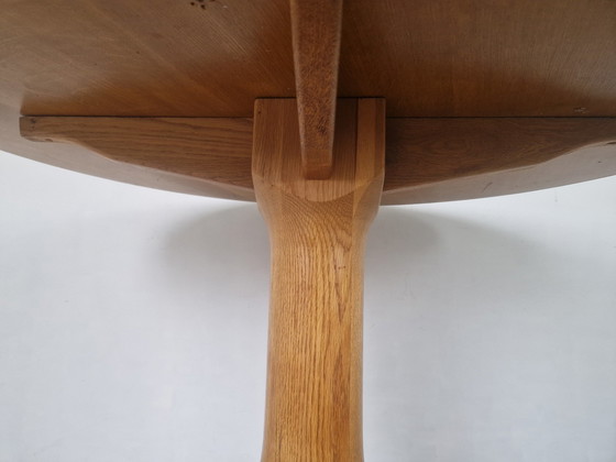 Image 1 of Massief Houten Tafel Met Tulp Voet