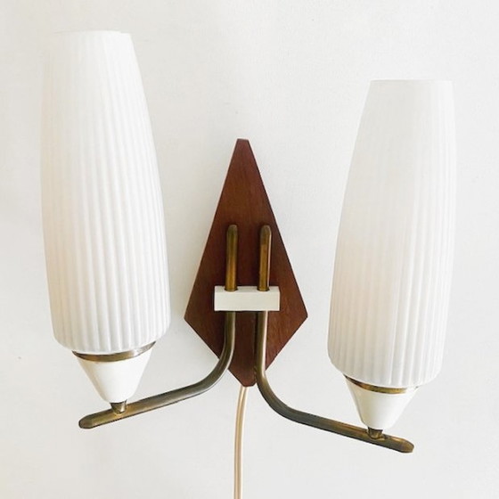 Image 1 of Mid-century Deens design dubbele wandlamp teak 1960's