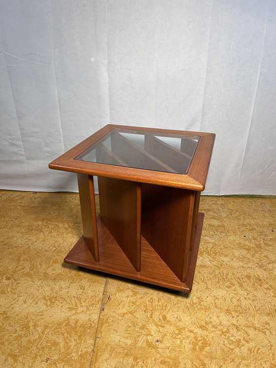 Image 1 of Mid Century Retro Vintage Teak Salontafel Met Tijdschriftenrek 1960