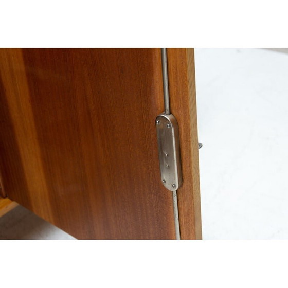 Image 1 of Vintage beukenhouten dressoir, modernistisch U-460 door Jiří Jiroutek, Tsjecho-Slowakije 1958