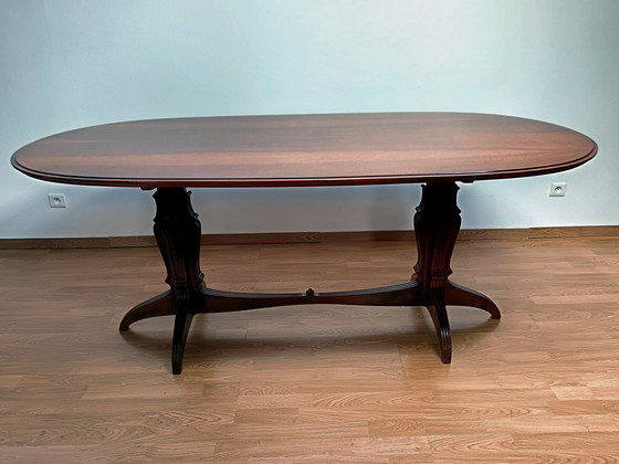 Image 1 of Ovale eettafel, notenhout, Expozione Mobili Cantu, (La Permanente) jaren 1940