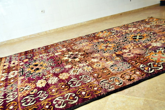 Image 1 of Marokkaans Boujaad vintage vloerkleed 355 x 215 cm