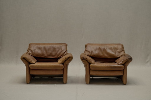 Set van twee Hans Kaufeld leren fauteuils